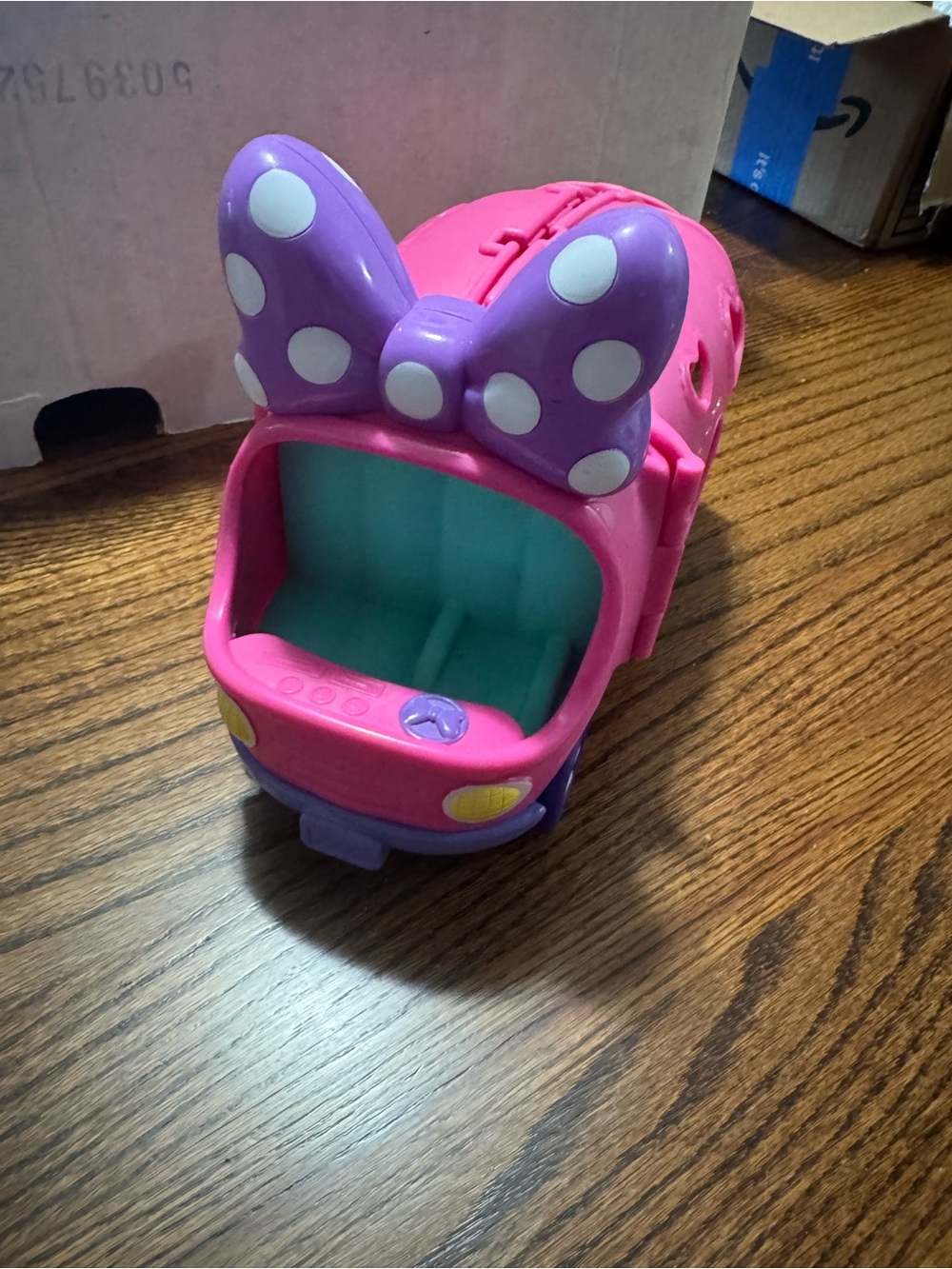 Disney Minnie Mouse camper Pink and Purple Bow Kids Toy Car